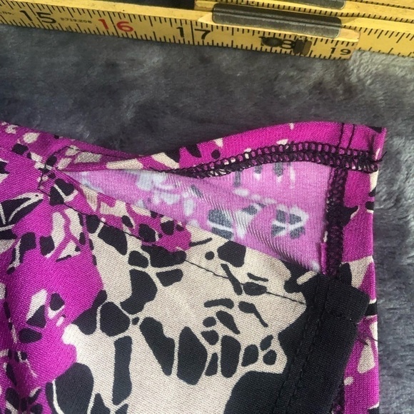 Dana Buchman long or 3/4 sleeve button down floral shirt‎ - Picture 9 of 13